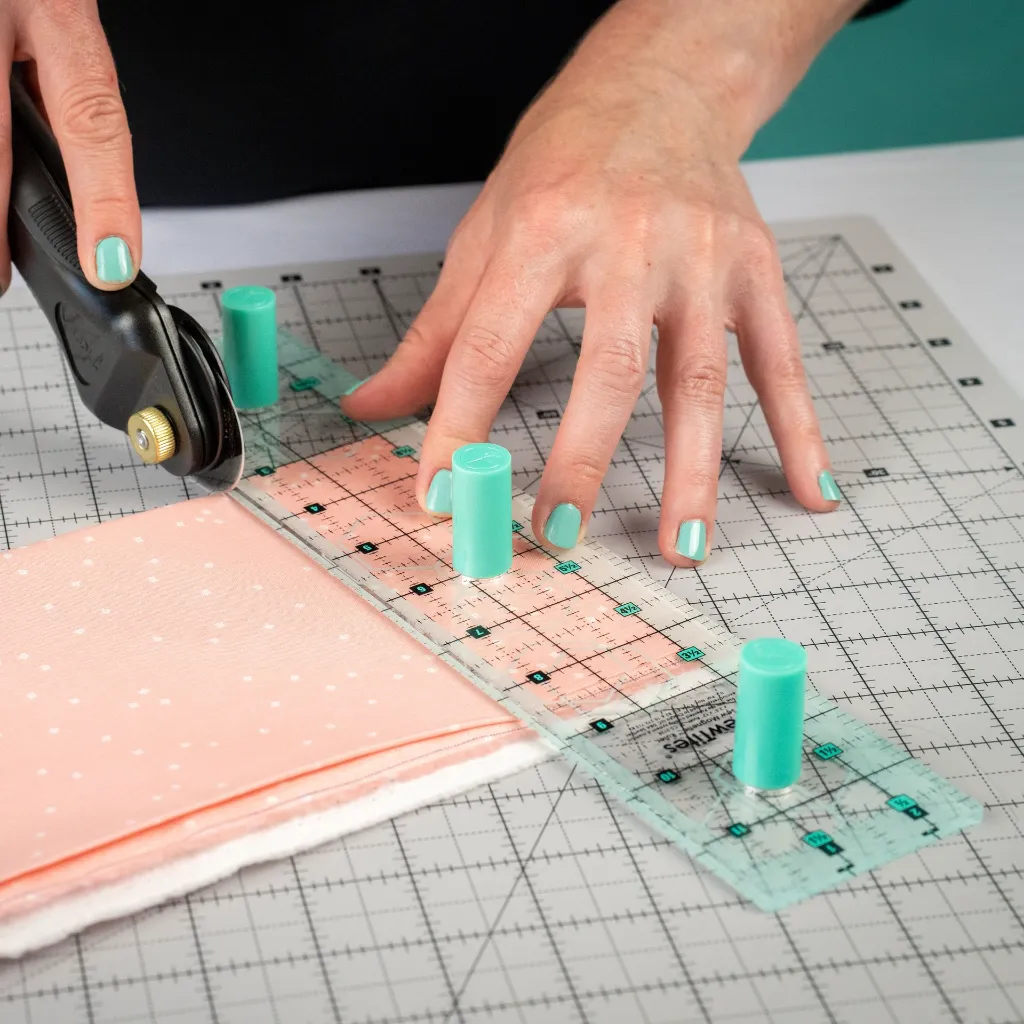 CUL_SewTites_SewMagneticCuttingSystem_2.5x12Ruler_ST-CS-212R_Lifestyle2.webp