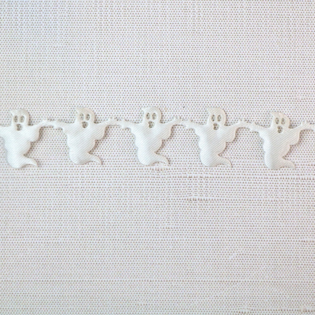 Ribbon Yardage - White Ghosts