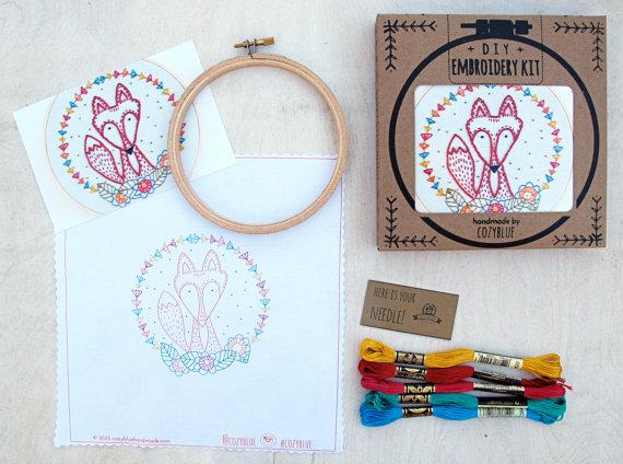 CRAFTY FOX - EMBROIDERY  KIT