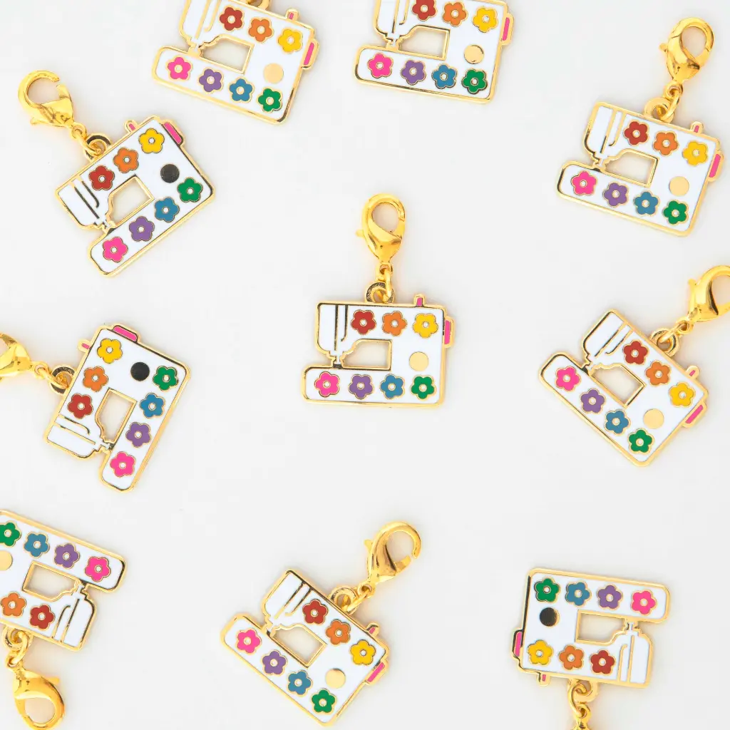 Color Wheel Zipper Charm