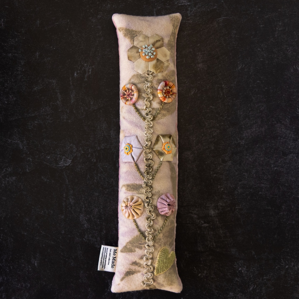 Teaching: Stitched Needle Roll