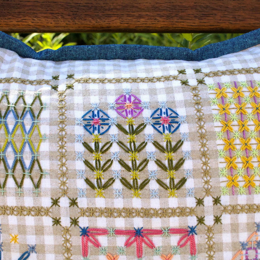 Chicken Scratch Sampler Pillow Kit