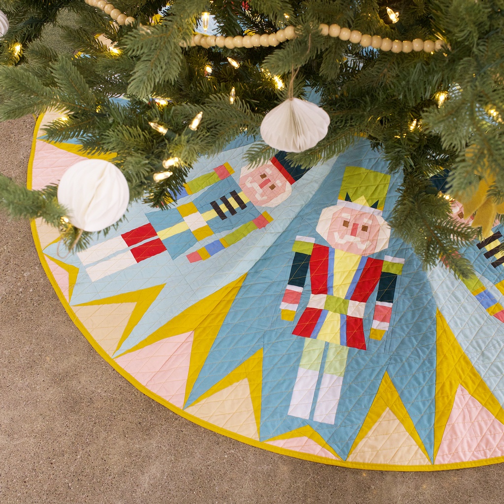 Merry March Tree Skirt Kit