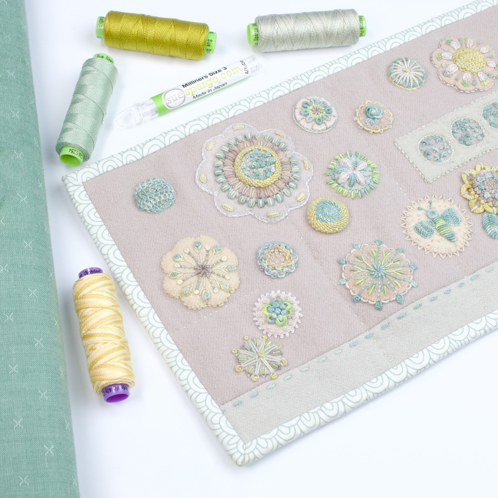Tranquil Garden Needle Roll