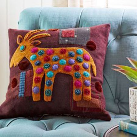 [KT_12APQ] Goat Pillow (Kit)