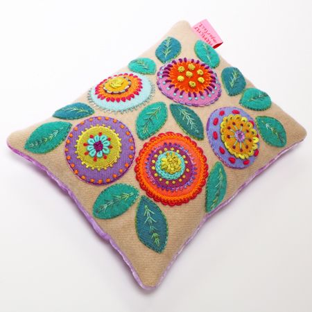 [KT_4827-1] Pansy Pincushion (Kit & Free Pattern)