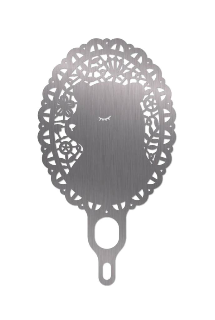 Bear Needle Threader