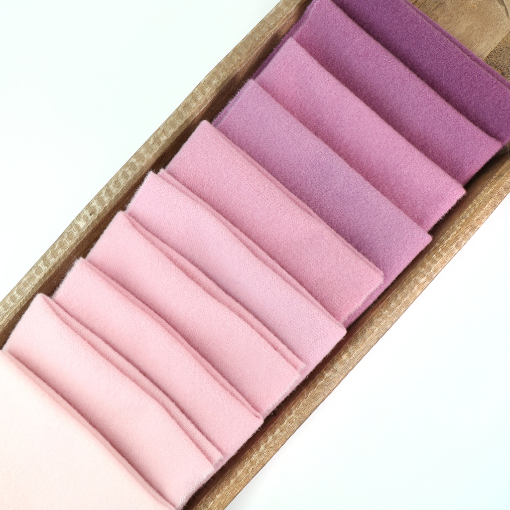 [NDWB-01-16] Natural Dyed Wool Bundle - Cochineal (Fat 1/16)
