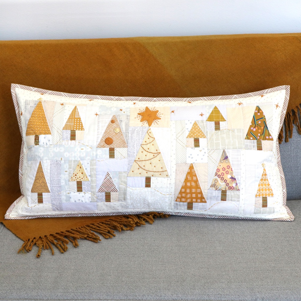 [KT_8496-1] Champagne Christmas Pillow Kit (Kit)