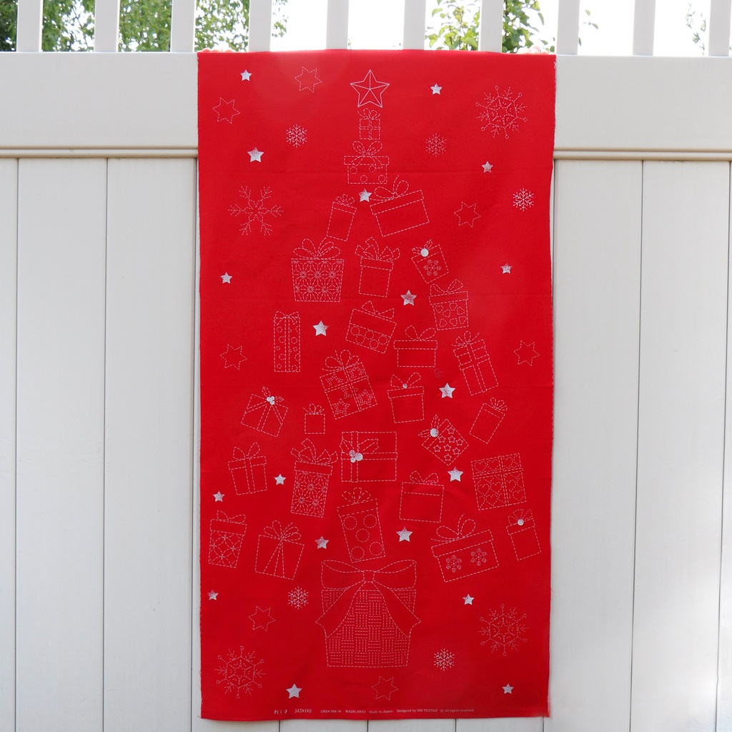 [HM-39-RED] ​​The Giving Tree, Sashiko Panel (Red)