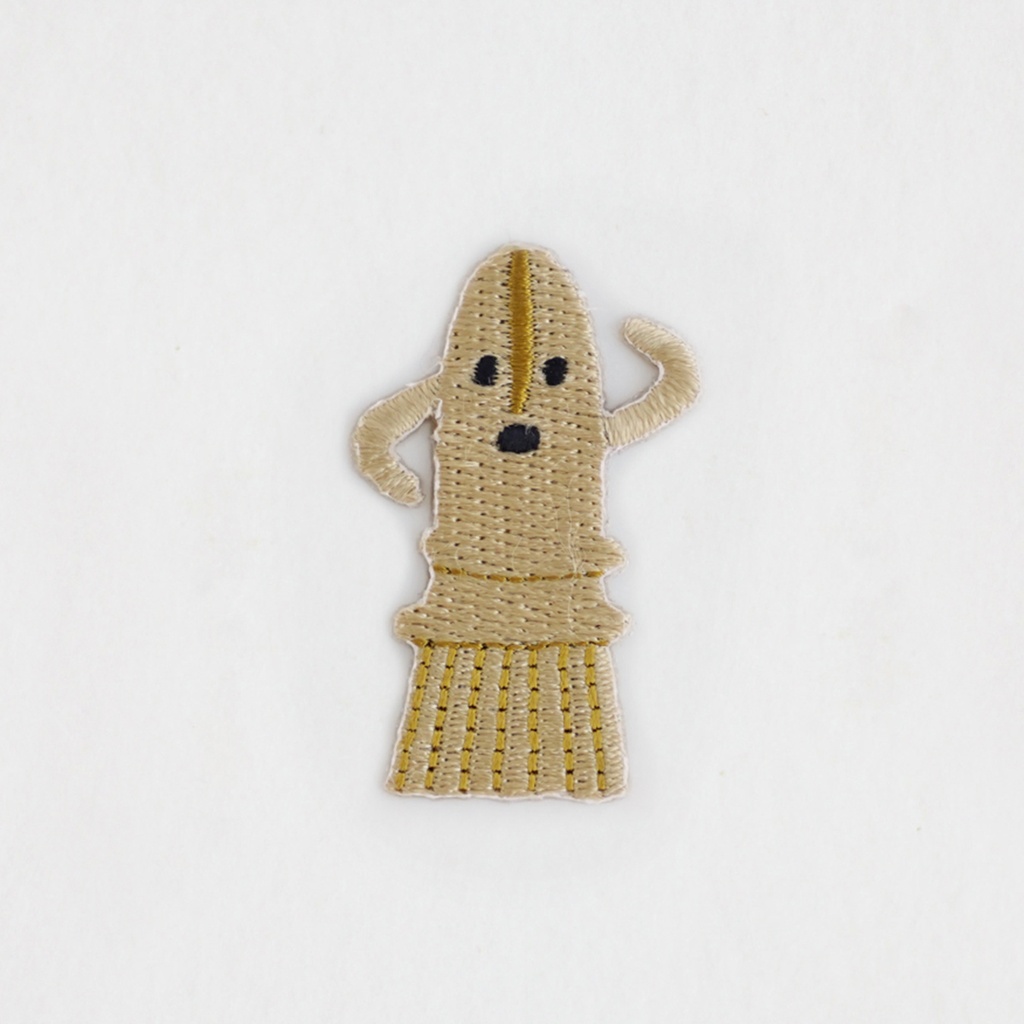 [11-8680] Daruma Embroidered Sticker (Haniwa)