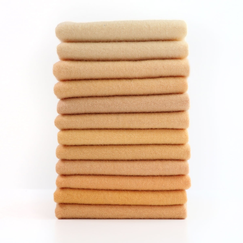 [NDWB-02-32] Natural Dyed Wool Bundle - Peach Pie (Fat 1/32)