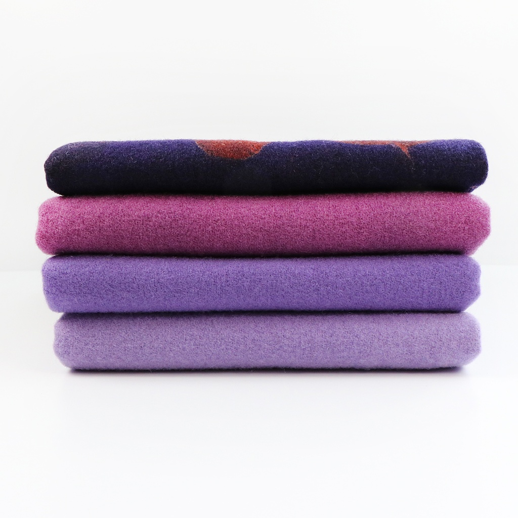[NDWB_08-16] Natural Dyed Wool Bundle - Hearts Desire, Logwood (Fat 1/16)