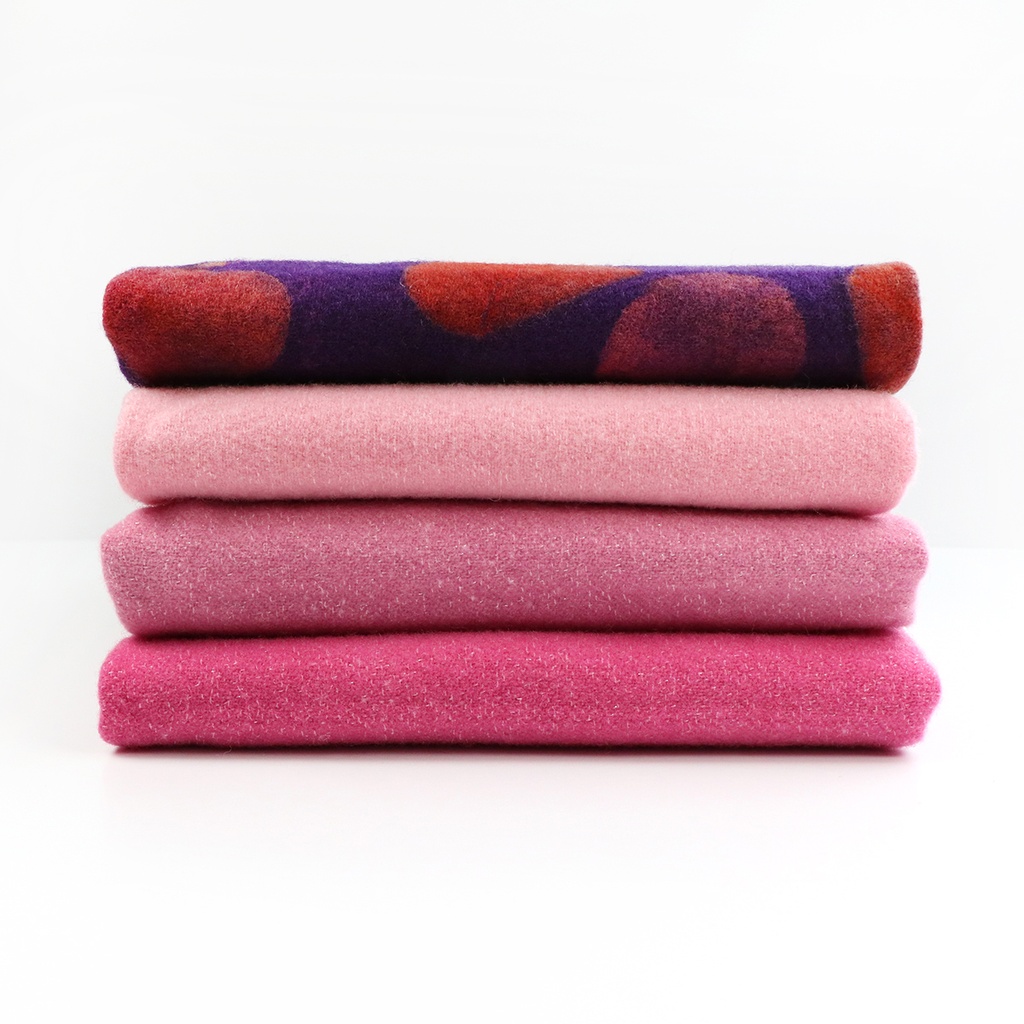 [NDWB_10-16] Natural Dyed Sparkle Wool Bundle - Hearts Desire, Cochineal (Fat 1/16)