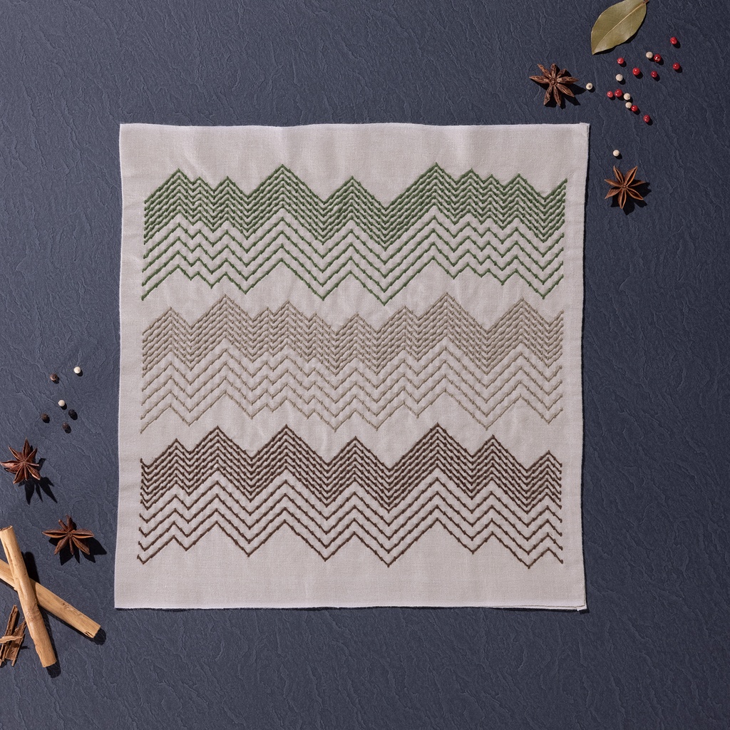 [SC-H12119] Sashiko Cloth, Peaks (Sage)