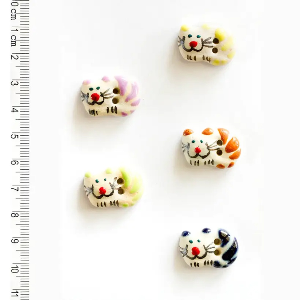 [L32] Fun Cats Buttons