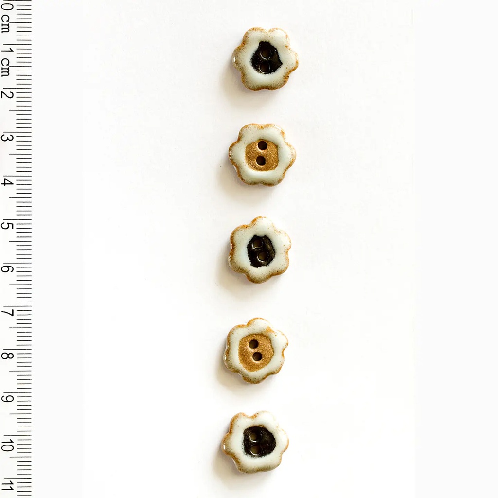 [L564] Flower Sewing Buttons
