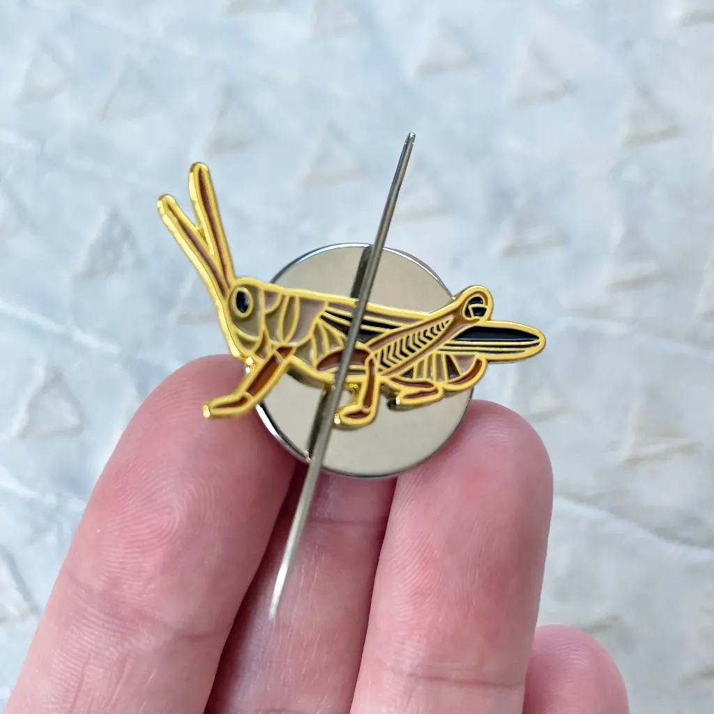 Grasshopper Needle Minder