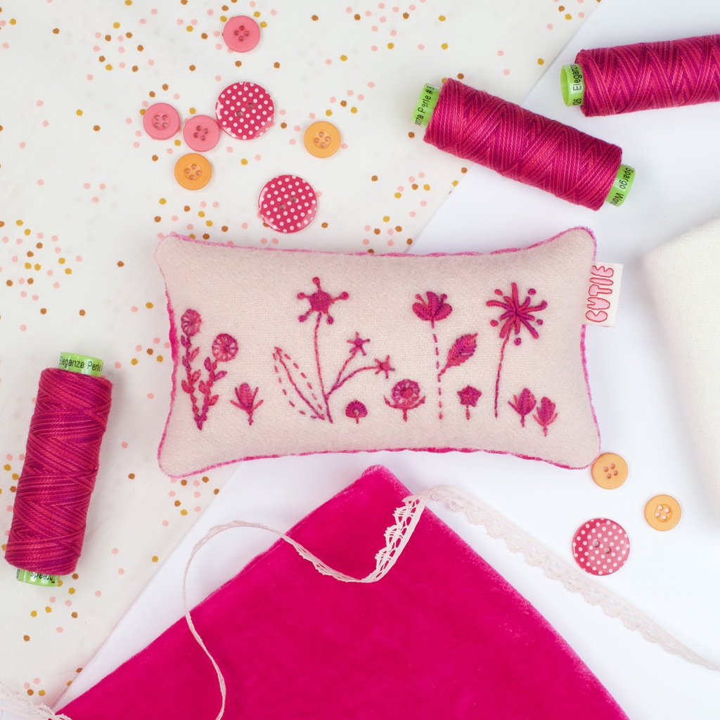 ​​​​Sweet Nothings Pincushion Kit