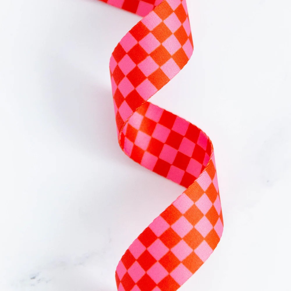 1- 1/2" Webbing - Checkered in Strawberry