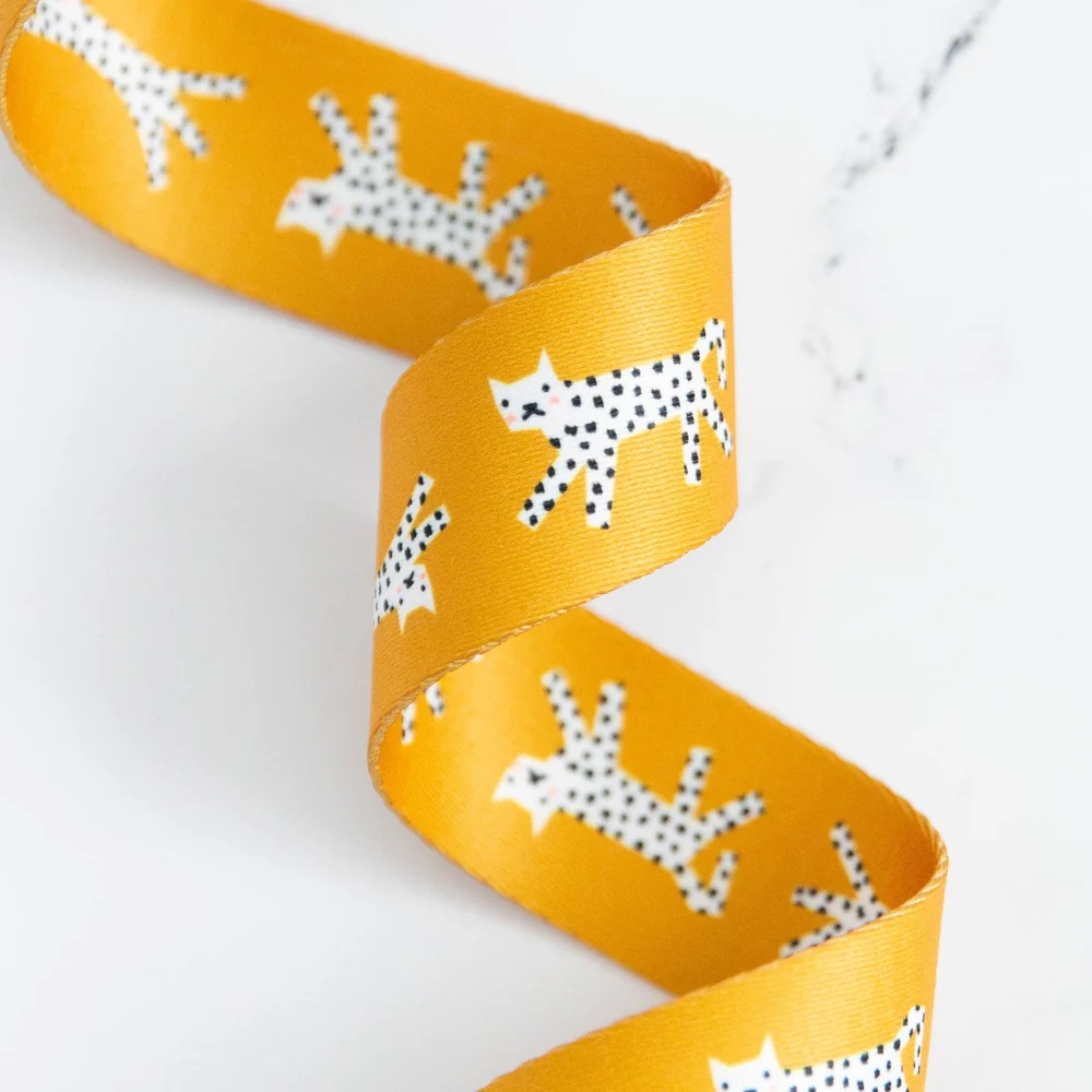 1- 1/2" Webbing - Snow Leopards