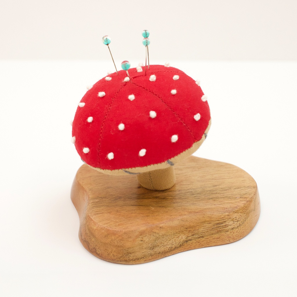 [MMR430] Mushroom Pincushion (Red)