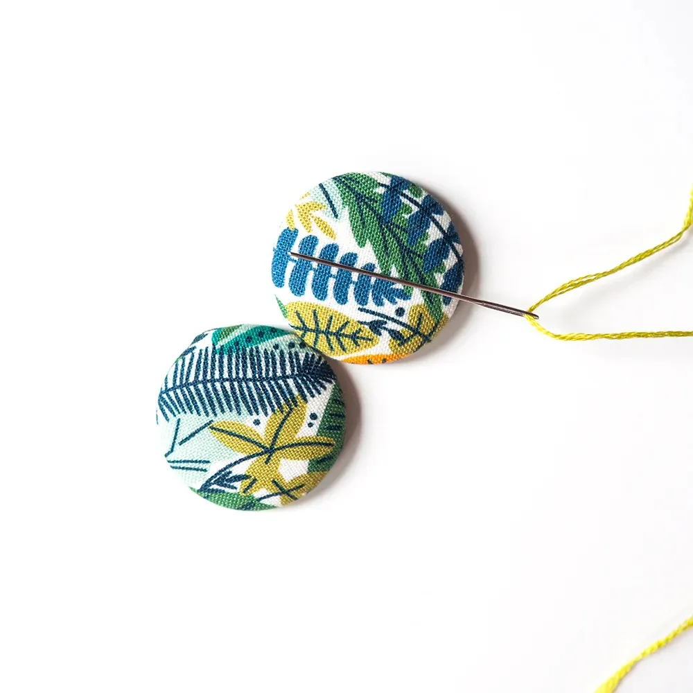 [NOT_FCNM-113] Fern Fabric Covered Needle Minder - Pair