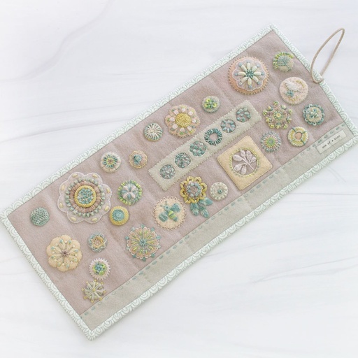 Tranquil Garden Needle Roll