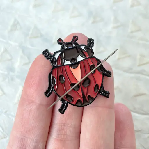 [KWFA_NM-LB] Ladybug Needle Minder